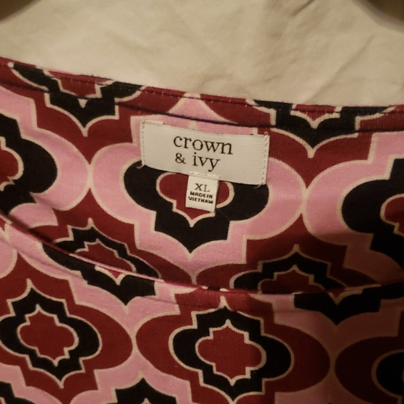 Top - Picture 2 of 3